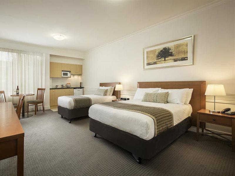 Beaumont Kew Apartments Мелбърн Екстериор снимка