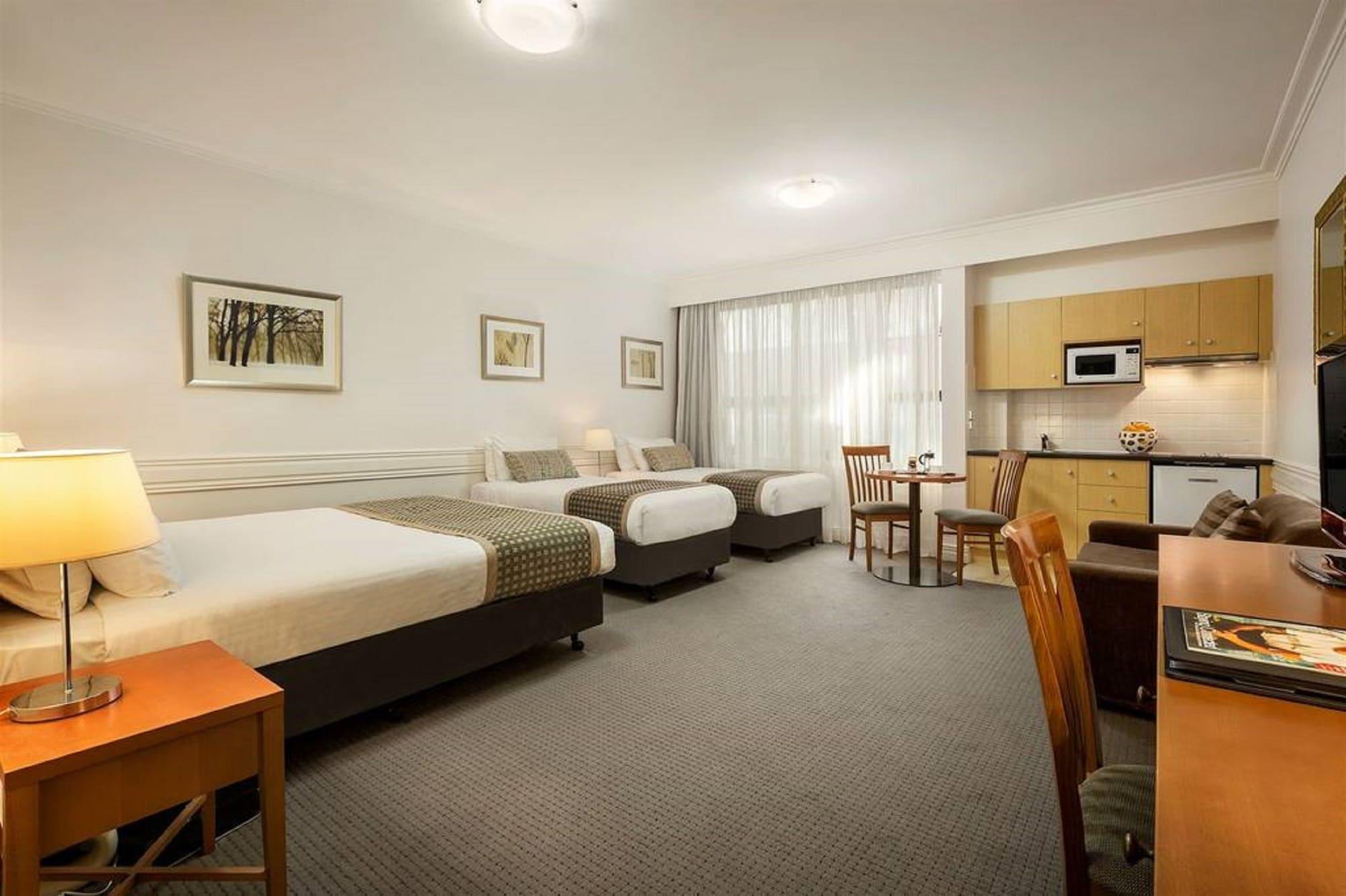 Beaumont Kew Apartments Мелбърн Екстериор снимка