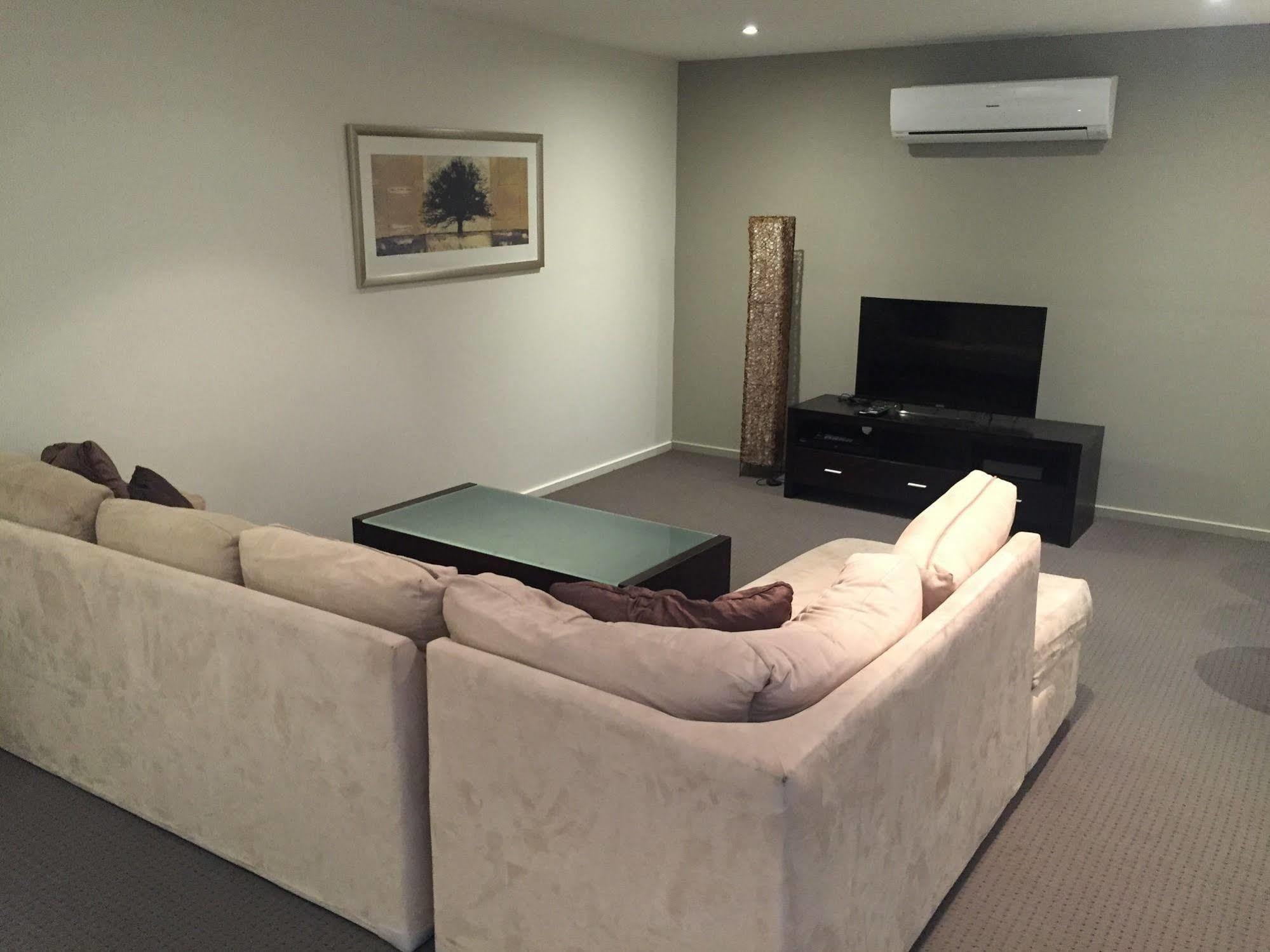Beaumont Kew Apartments Мелбърн Екстериор снимка