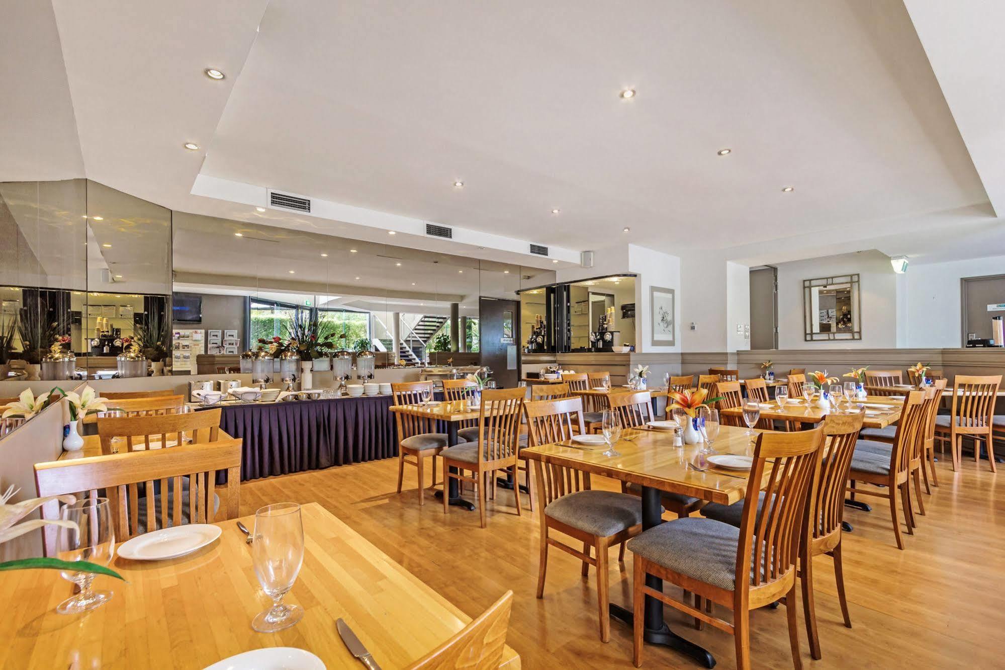 Beaumont Kew Apartments Мелбърн Екстериор снимка